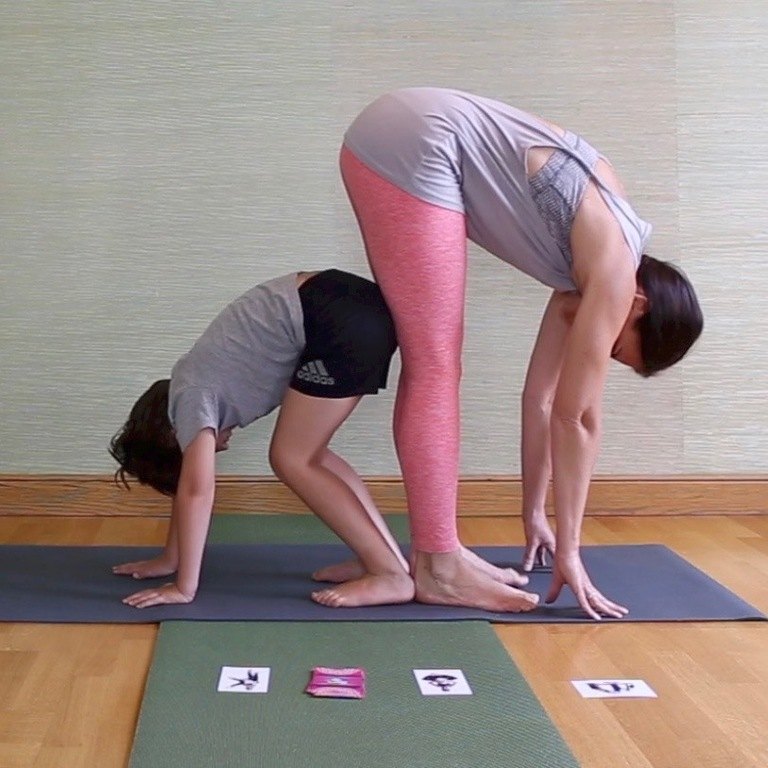 Une S Ance De Yoga En Couple Parent Et Enfant Yamyoga